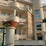 Eden Hotel