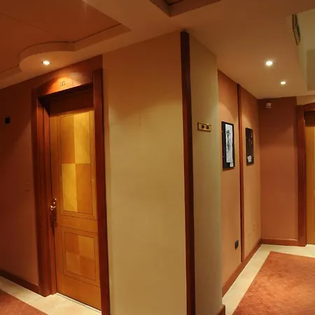Eden Hotel