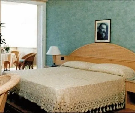 Hotel Eden